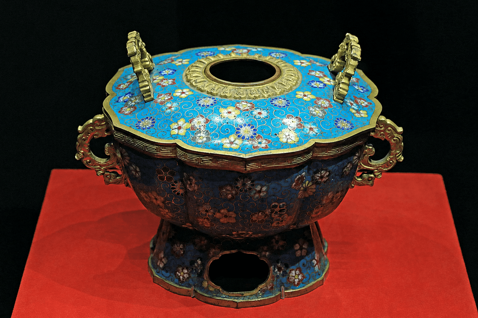 Decorated Chinese hotpot vessel on display
